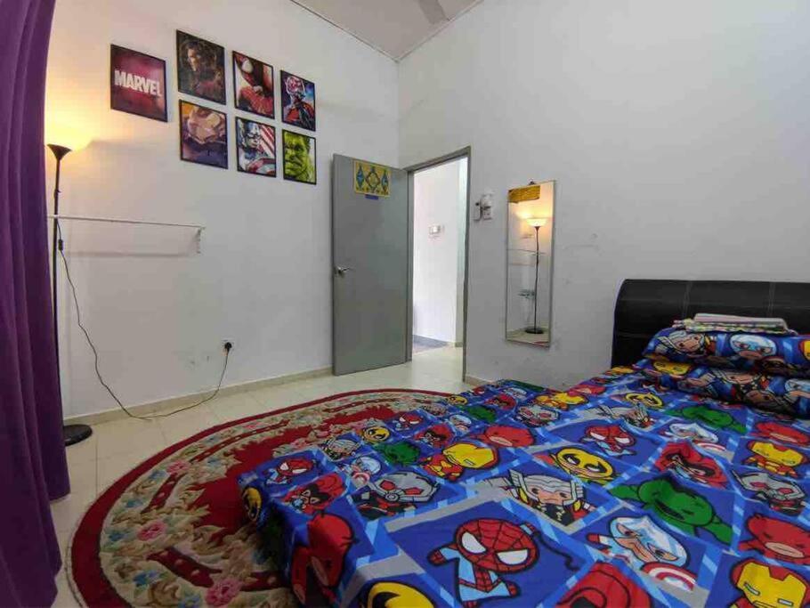 Homestay Delisha Parit Raja Uthm Exterior foto